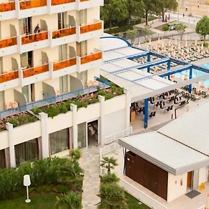 Отель Bibione Palace Hotel, Бибионе